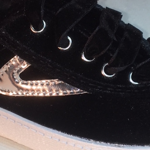 Tretorn Kids Shoes - Little Kids Size 8 - Picture 4 of 4